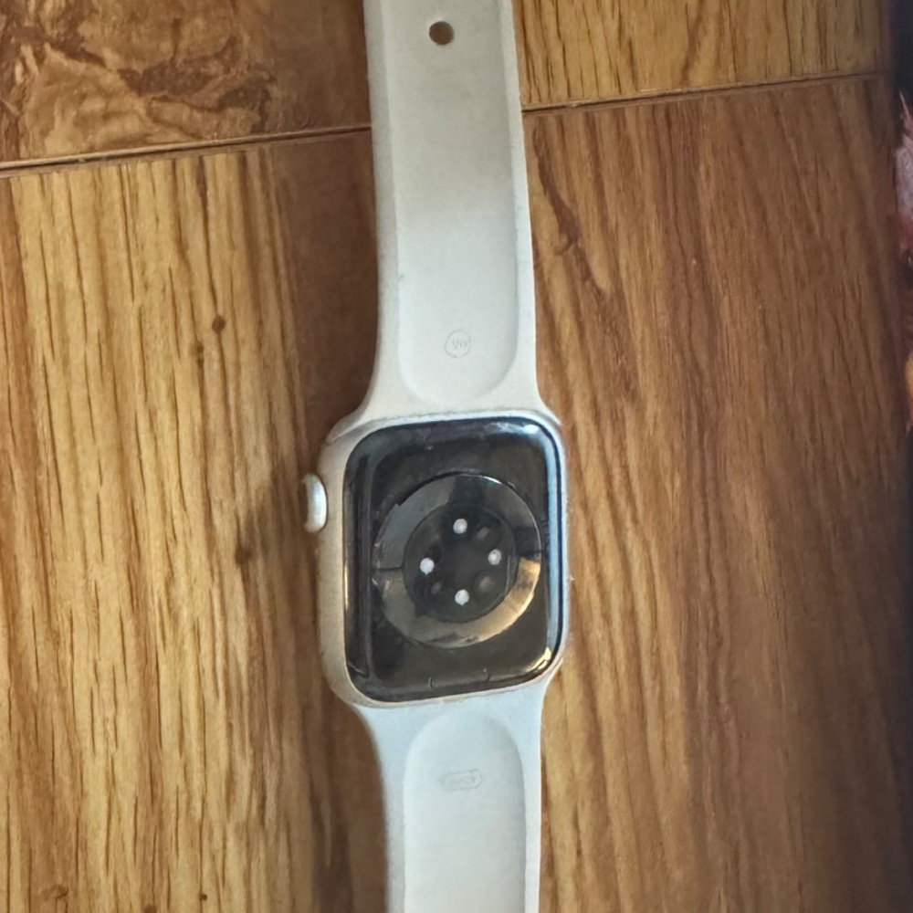 Apple Watch - Picture 2 of 2